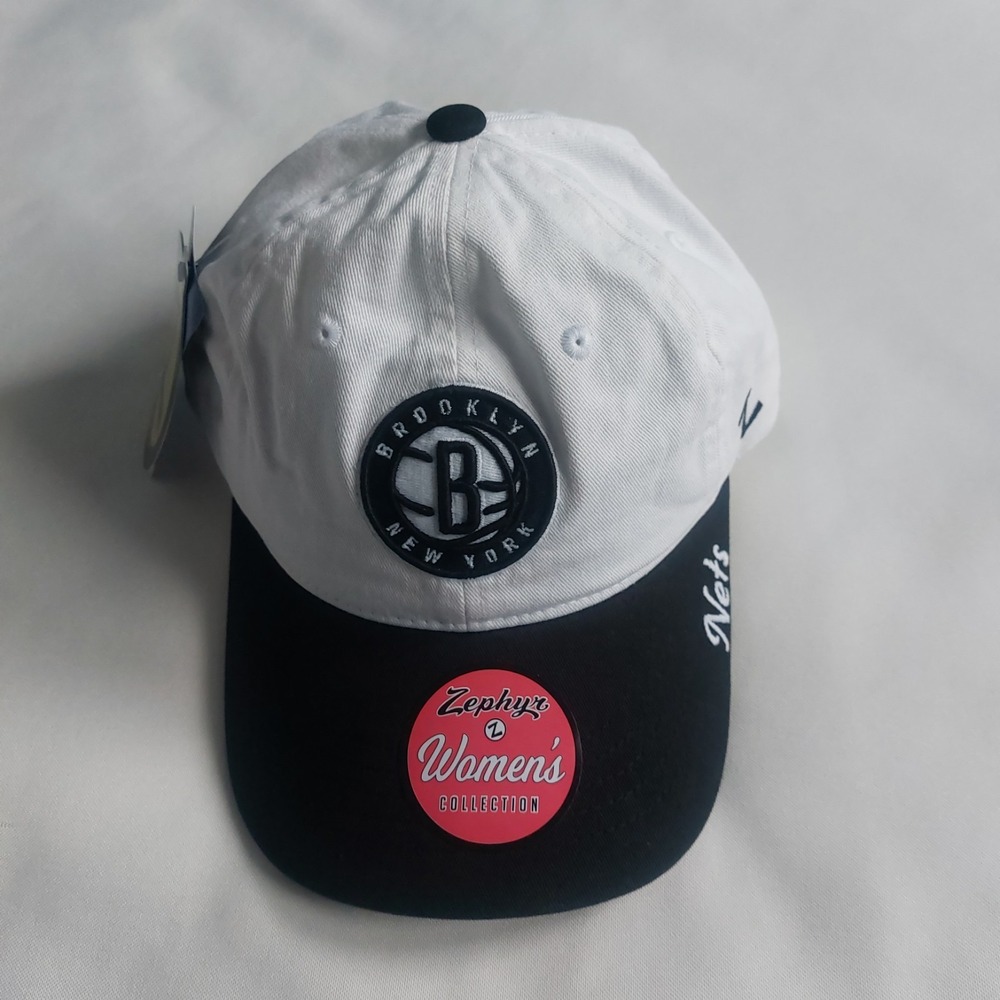 Brooklyn New York Cap Womens Adjustable Zephyr Collection Black White